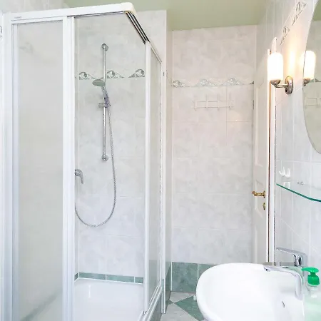 Appartement Im Altstadtkern Von Waren Mueritz *